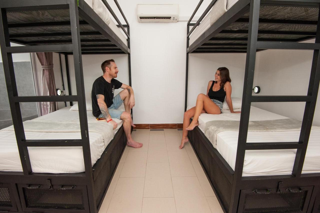 Mad Monkey Hostel Siem Reap Zewnętrze zdjęcie